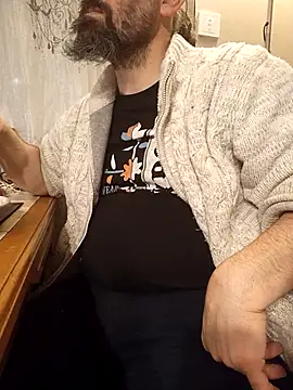 Snapshot of teekoine1 chatting on November 16, 12:38 am teekoine1 online show from November 16, 12:38 am