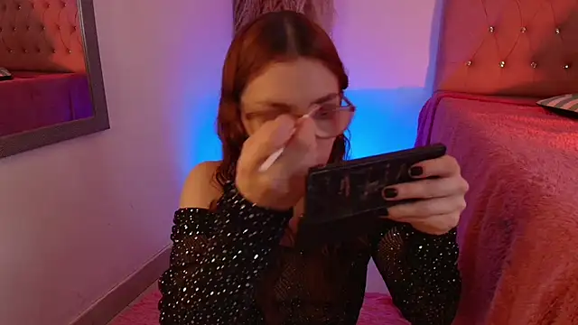 Katy Van online show from February 1, 8:40 pm