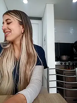 eva-2023 online show from March 25, 8:59 pm