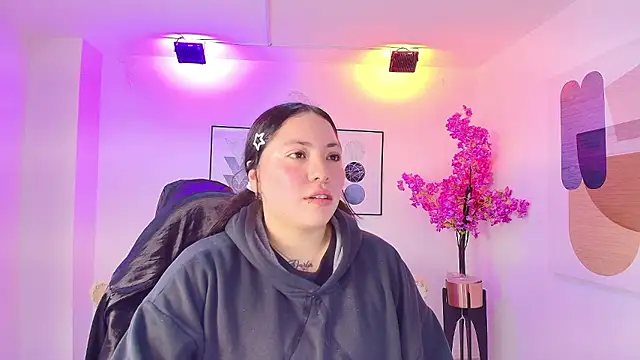 Isa reel online show from January 13, 7:41 pm