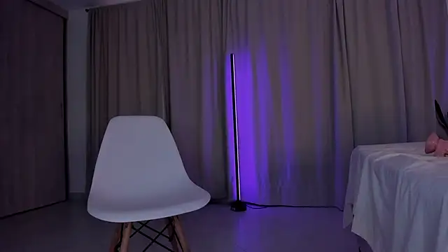 Snapshot of tina_olsen07 chatting on February 24, 9:31 pm tina olsen07 online show from February 24, 9:31 pm