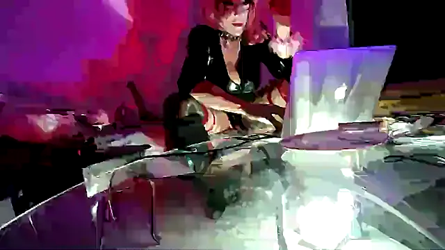 CharlotteVixxens online show from December 5, 10:34 pm