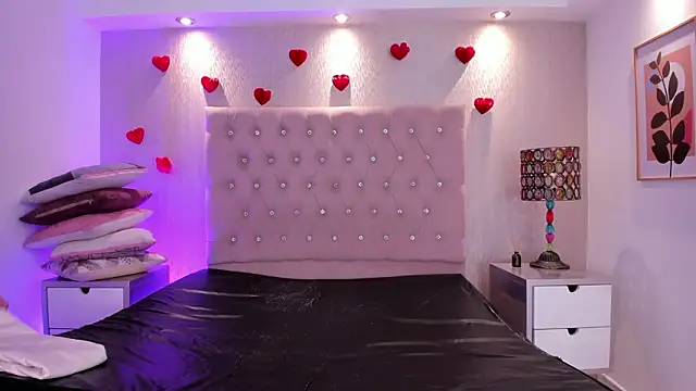 NatyQueen  online show from February 26, 1:10 pm