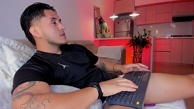 Chriskyle  online show from November 19, 11:27 pm