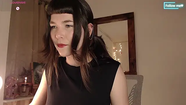 Snapshot of CherryBlossom___ chatting on December 5, 2:20 am CherryBlossom online show from December 5, 2:20 am