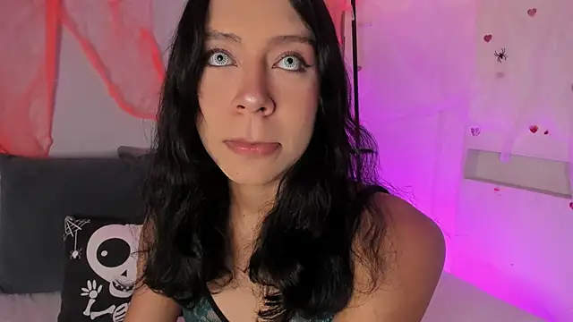 Snapshot of AdammClark1 chatting on October 29, 8:54 pm AdammClark1 online show from October 29, 8:54 pm