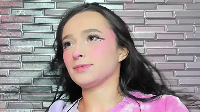 Snapshot of issagarcia chatting on December 4, 2:04 pm issagarcia online show from December 4, 2:04 pm