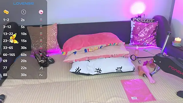 Snapshot of AlexaStoun chatting on October 13, 1:55 pm AlexaStoun online show from October 13, 1:55 pm