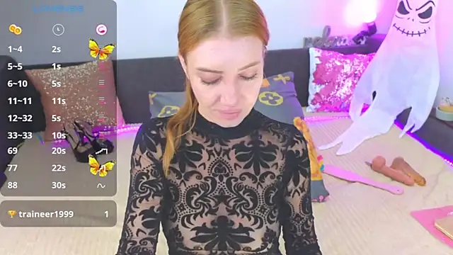 Snapshot of AlexaStoun chatting on October 29, 10:06 am AlexaStoun online show from October 29, 10:06 am