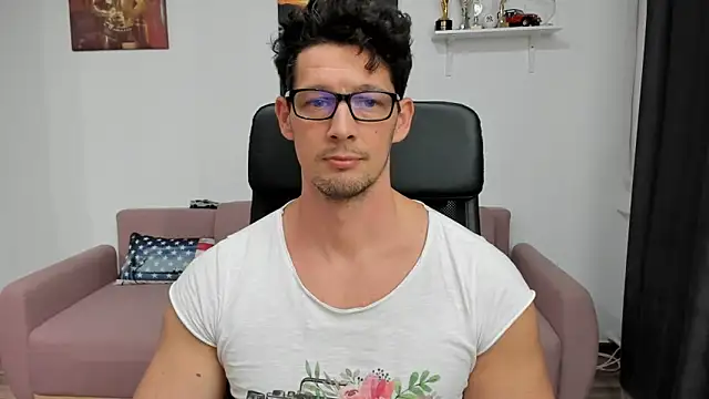 BrutusK08 online show from January 18, 5:41 am