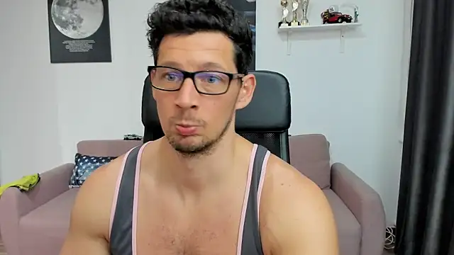 BrutusK08 online show from March 20, 2:10 pm