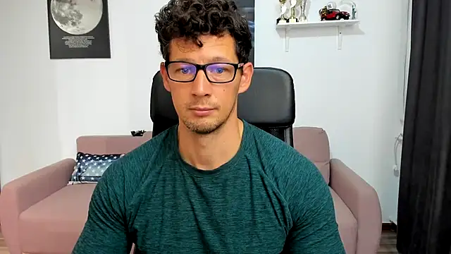 BrutusK08 online show from October 9, 6:11 am