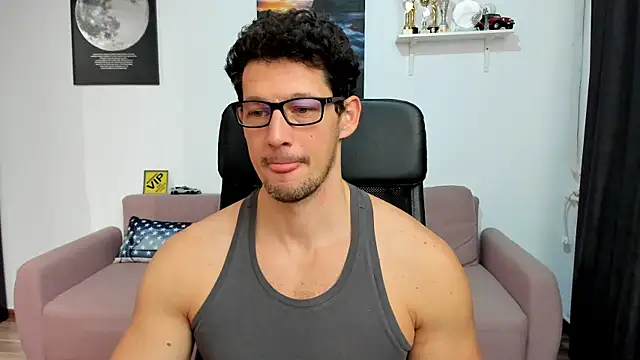 BrutusK08 online show from December 20, 6:20 am