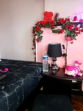 Snapshot of Lia_Roxx chatting on March 5, 4:57 pm Lia Roxx online show from March 5, 4:57 pm