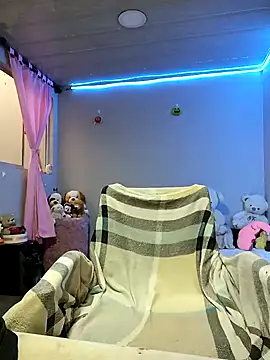 Snapshot of KATYGONZALEZ chatting on December 24, 9:11 pm KATYGONZALEZ online show from December 24, 9:11 pm