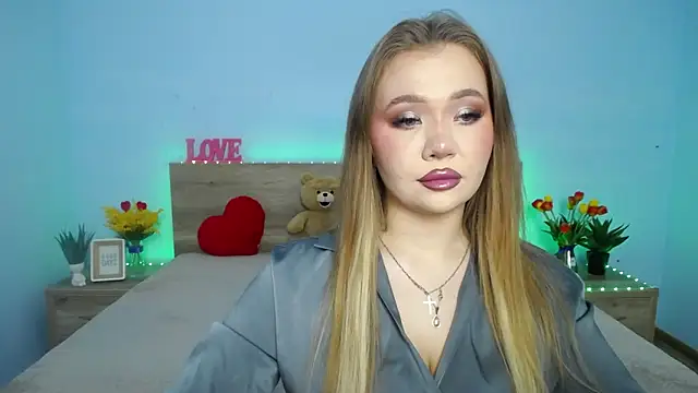 Snapshot of StacyYellig chatting on March 8, 8:25 pm StacyYellig online show from March 8, 8:25 pm