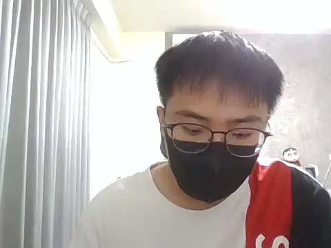 We1116 online show from November 10, 12:15 pm