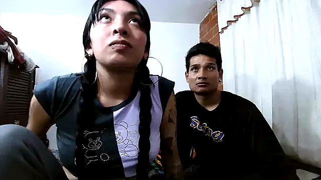 Snapshot of AngelinaPaker chatting on December 13, 6:53 am AngelinaPaker online show from December 13, 6:53 am