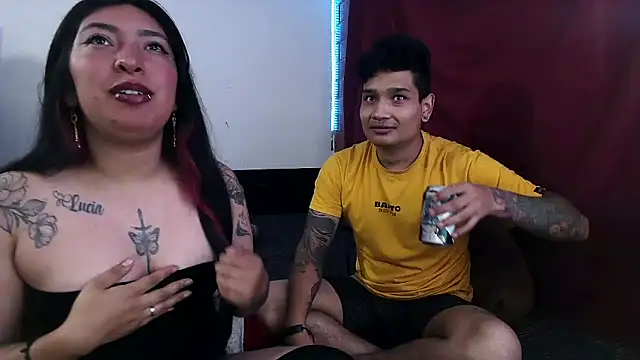 Snapshot of AngelinaPaker chatting on November 1, 10:06 am AngelinaPaker online show from November 1, 10:06 am