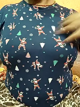 Snapshot of CUTE_SOPHIA- chatting on October 31, 1:17 am CUTE SOPHIA- online show from October 31, 1:17 am