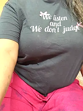 Snapshot of CUTE_SOPHIA- chatting on December 4, 1:15 am CUTE SOPHIA- online show from December 4, 1:15 am