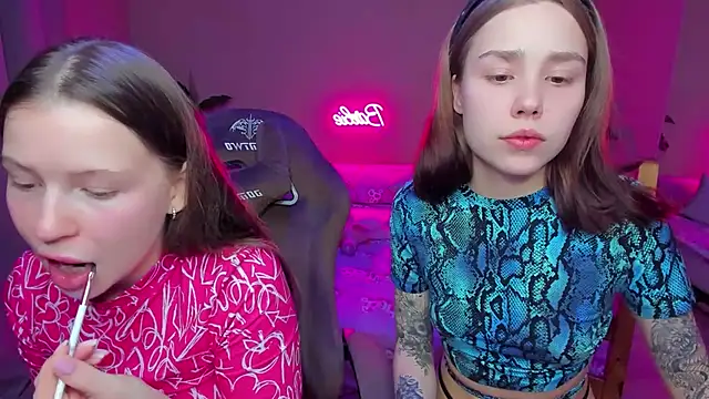 HelloRoxy online show from January 12, 7:42 pm