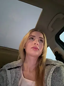 Snapshot of EvieEvans chatting on December 29, 3:46 pm EvieEvans online show from December 29, 3:46 pm