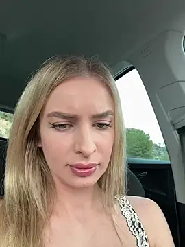 Snapshot of EvieEvans chatting on January 20, 3:50 pm EvieEvans online show from January 20, 3:50 pm