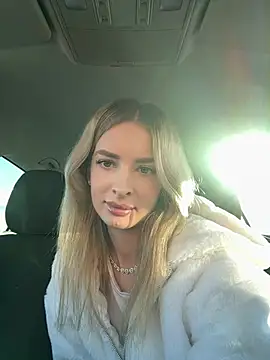 Snapshot of EvieEvans chatting on February 2, 3:49 pm EvieEvans online show from February 2, 3:49 pm