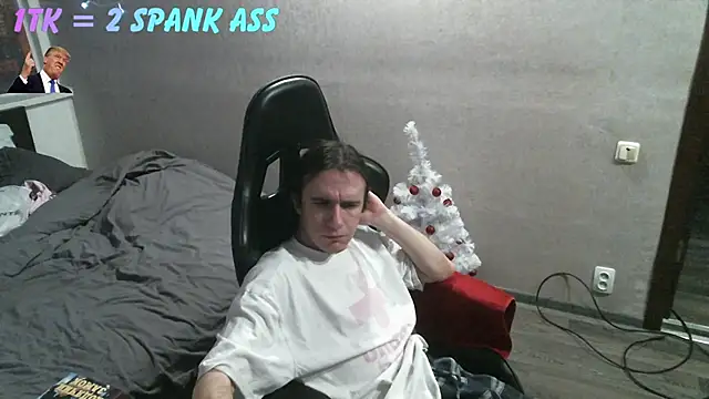 izilizi 23 online show from February 14, 7:10 pm