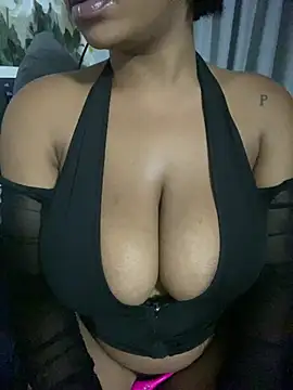 YellowHoneyDip online show from January 10, 2:57 am