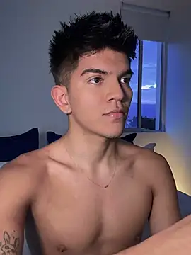 santiago 01 online show from January 28, 10:56 pm