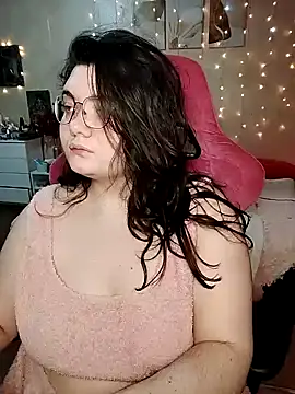 DenisHailey online show from February 5, 5:09 pm