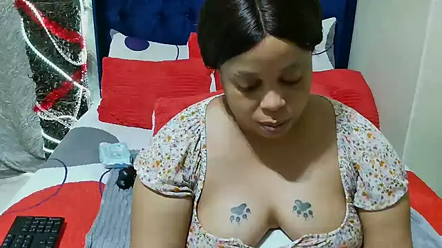 THESHORTQUEEN online show from January 13, 6:13 pm