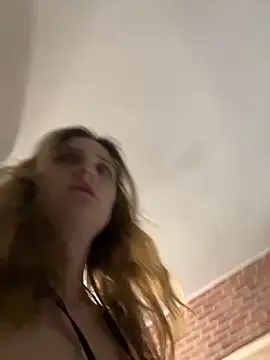 Snapshot of Katerina177 chatting on March 4, 7:32 pm Katerina177 online show from March 4, 7:32 pm