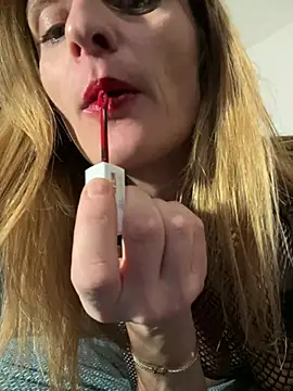 Snapshot of Katerina177 chatting on March 14, 5:02 pm Katerina177 online show from March 14, 5:02 pm