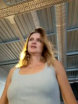 Snapshot of Katerina177 chatting on October 25, 2:35 pm Katerina177 online show from October 25, 2:35 pm