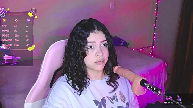 Snapshot of kim_saenz20 chatting on November 11, 6:35 am kim saenz20 online show from November 11, 6:35 am