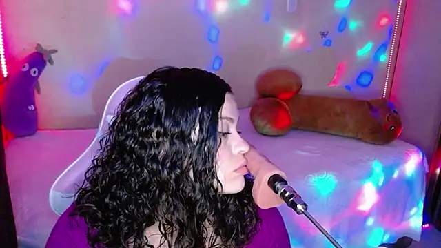 kim saenz20 online show from May 30, 4:20 am