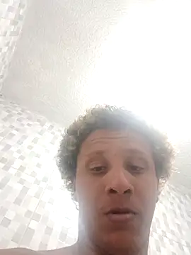 Nicolaskribeiro online show from November 28, 10:12 pm