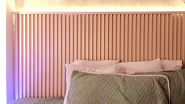 daiana curly online show from October 11, 8:18 pm