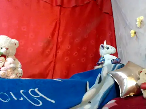 hottieperla online show from December 26, 8:32 pm