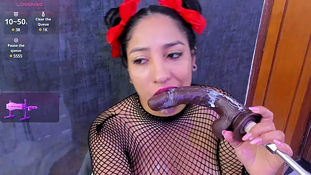 Snapshot of sweetyblowjob1 chatting on February 12, 11:40 am sweetyblowjob1 online show from February 12, 11:40 am