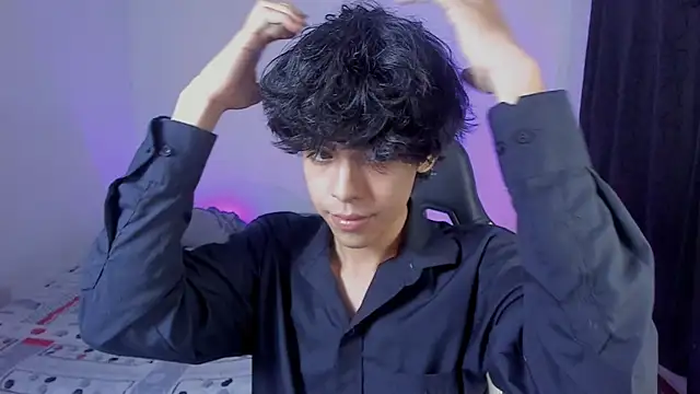 Snapshot of Alan26_ chatting on November 27, 3:41 am Alan26 online show from November 27, 3:41 am