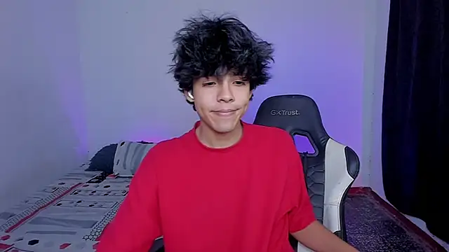 Snapshot of Alan26_ chatting on November 29, 3:59 pm Alan26 online show from November 29, 3:59 pm