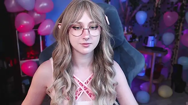 Rory Pink online show from February 15, 3:06 pm