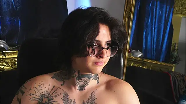 dantecoppolaa  online show from January 12, 8:14 pm