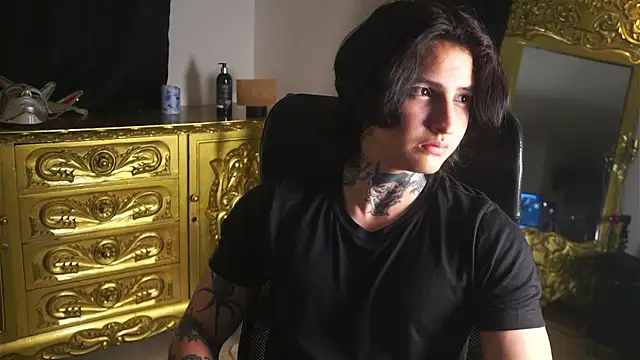 dantecoppolaa  online show from January 20, 2:11 am