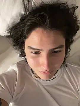 Snapshot of dantecoppolaa_ chatting on January 26, 4:30 pm dantecoppolaa online show from January 26, 4:30 pm