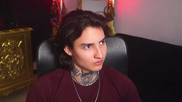 Snapshot of dantecoppolaa_ chatting on March 4, 10:16 pm dantecoppolaa online show from March 4, 10:16 pm